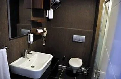 Flora Atasehir Apartament *